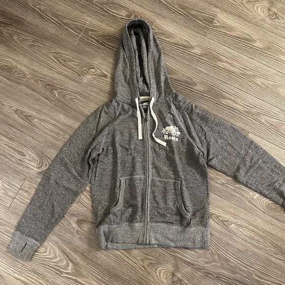 Roots Tracksuit - Picture 3 of 4